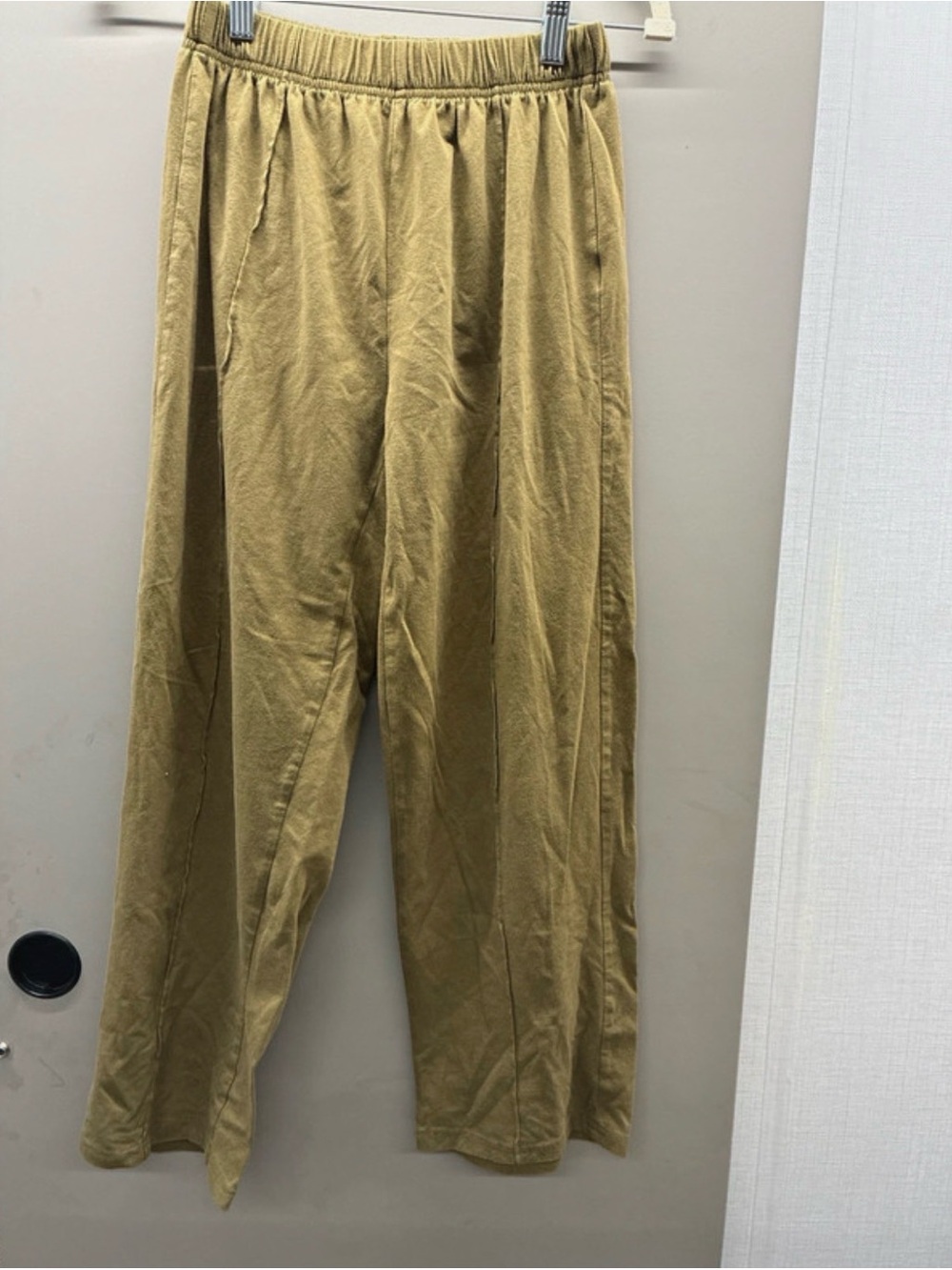 Amazon Kids Sweatpants in Light Brown/Tan Elastic Waist